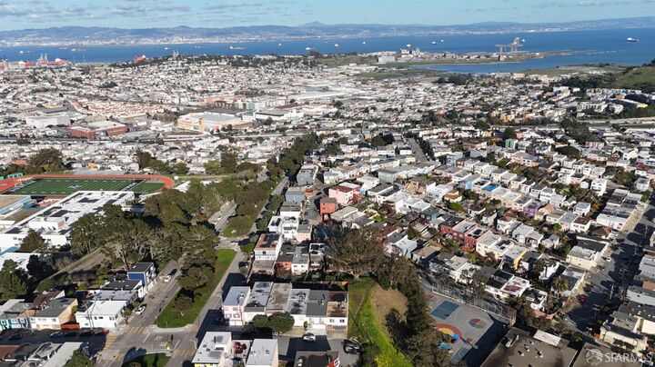 Property Photo:  82 Delta Street  CA 94134 