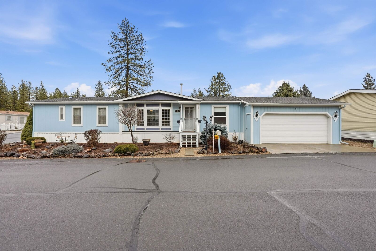 Property Photo: 14826 N McClean Ln WA 99021