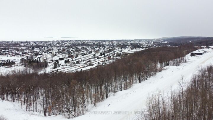 Property Photo:  74 Kenreta Drive  ON P1C 0A5 