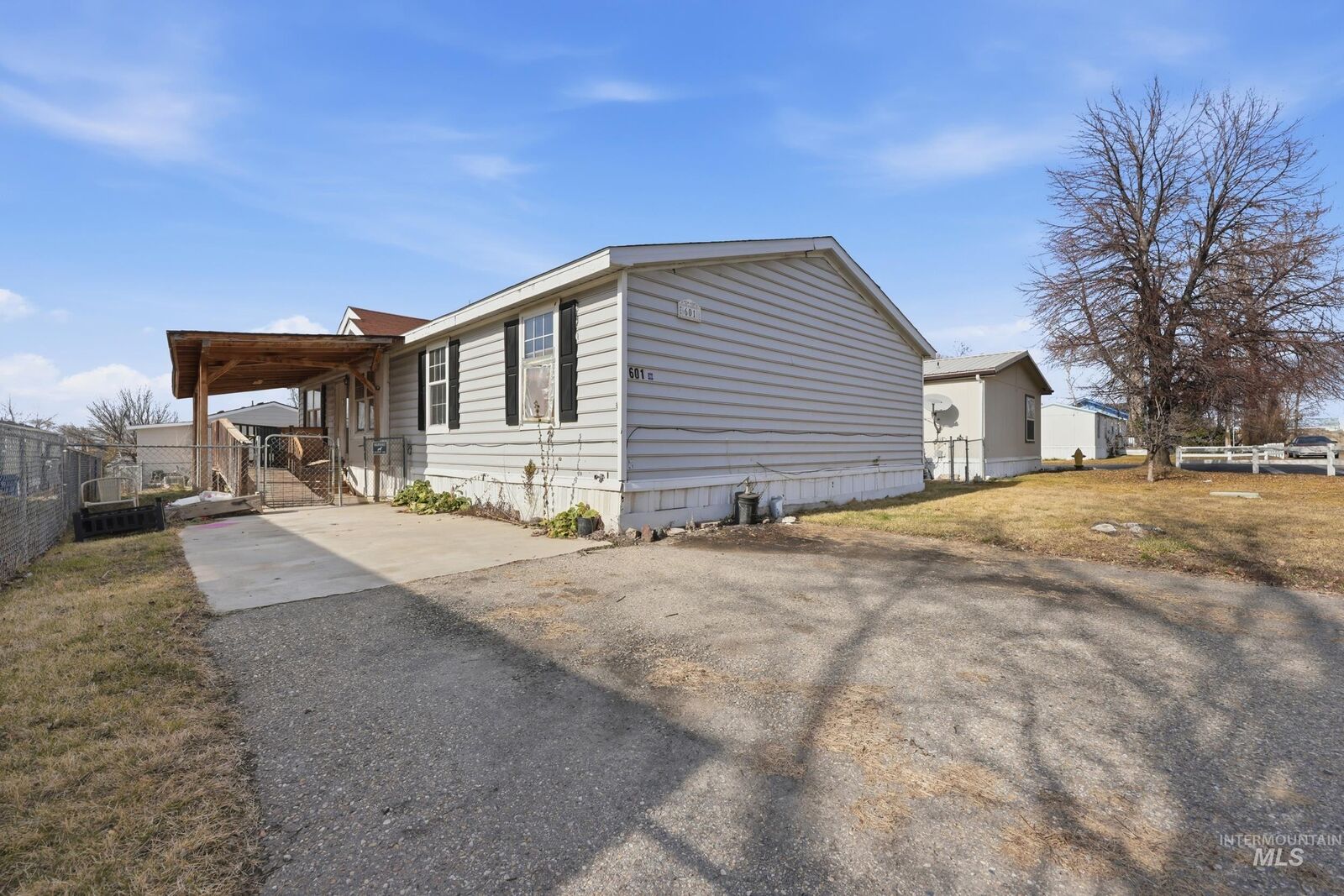 Property Photo:  601 N 42nd St  ID 83651 