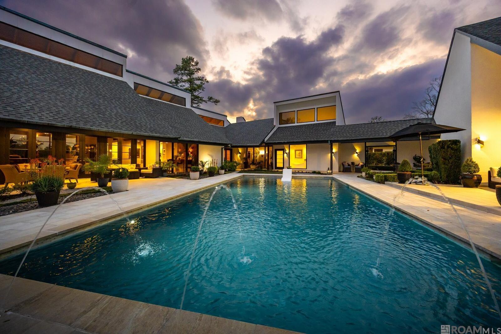 Property Photo:  8742 W Fairway Dr  LA 70809 