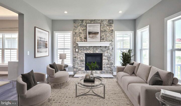 Property Photo:  2424 Hawthorne Drive  PA 17110 