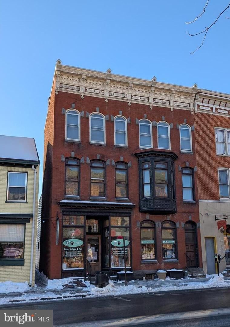 Property Photo:  29 York Street  PA 17325 