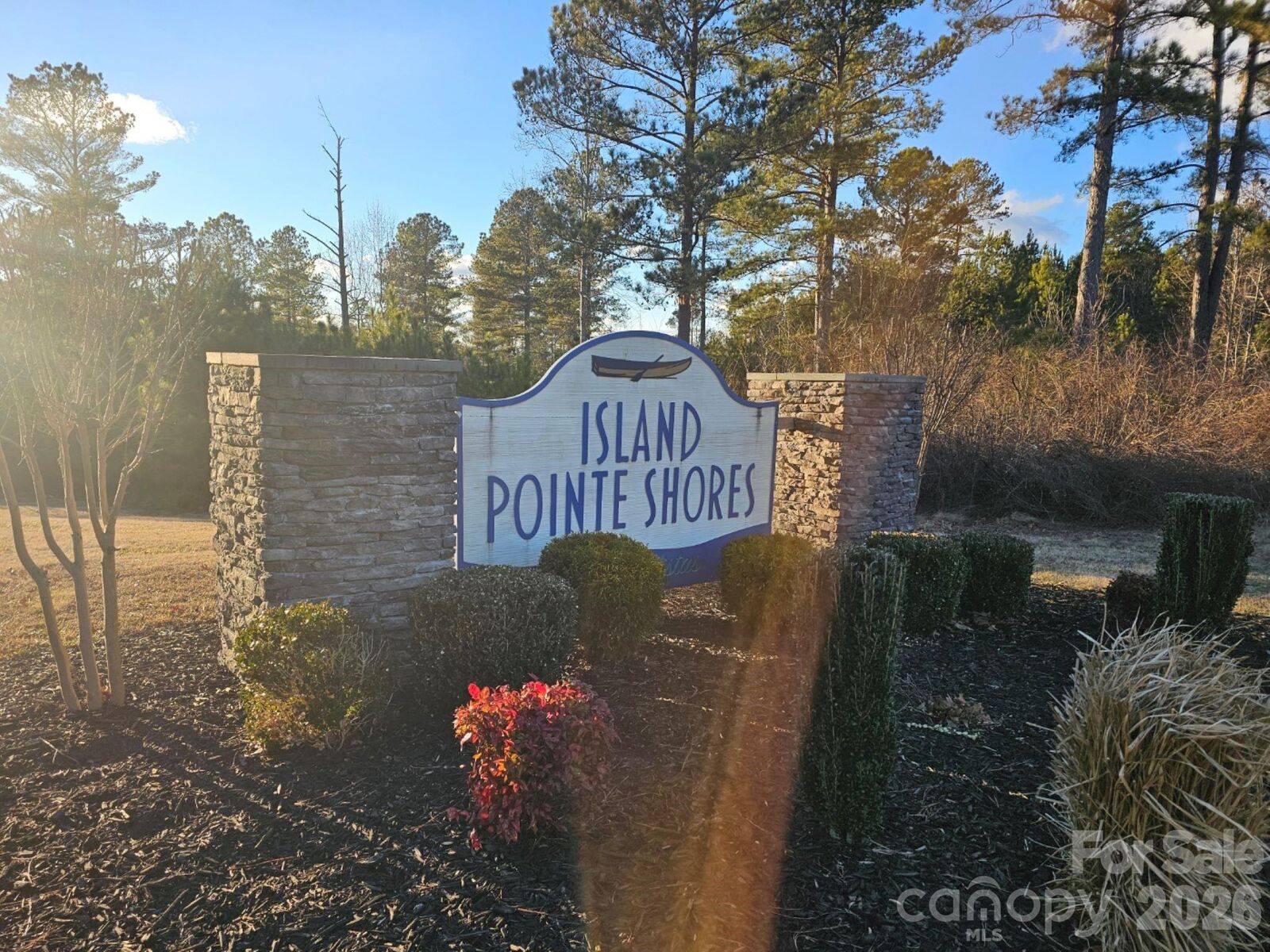 Property Photo: 2076 Island View Lane NE NC 28612