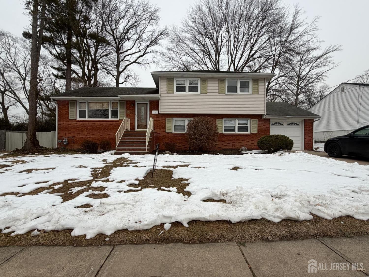 Property Photo:  16 Barnett Road  NJ 08648 