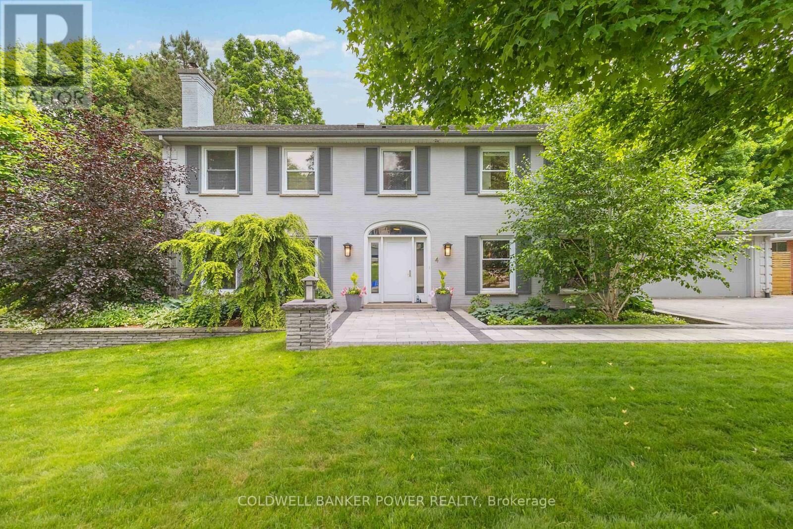 Property Photo: 4 Linksgate Road ON N6G 2A7