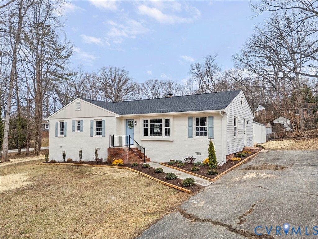 Property Photo:  8660 Woodward Drive  VA 23236 