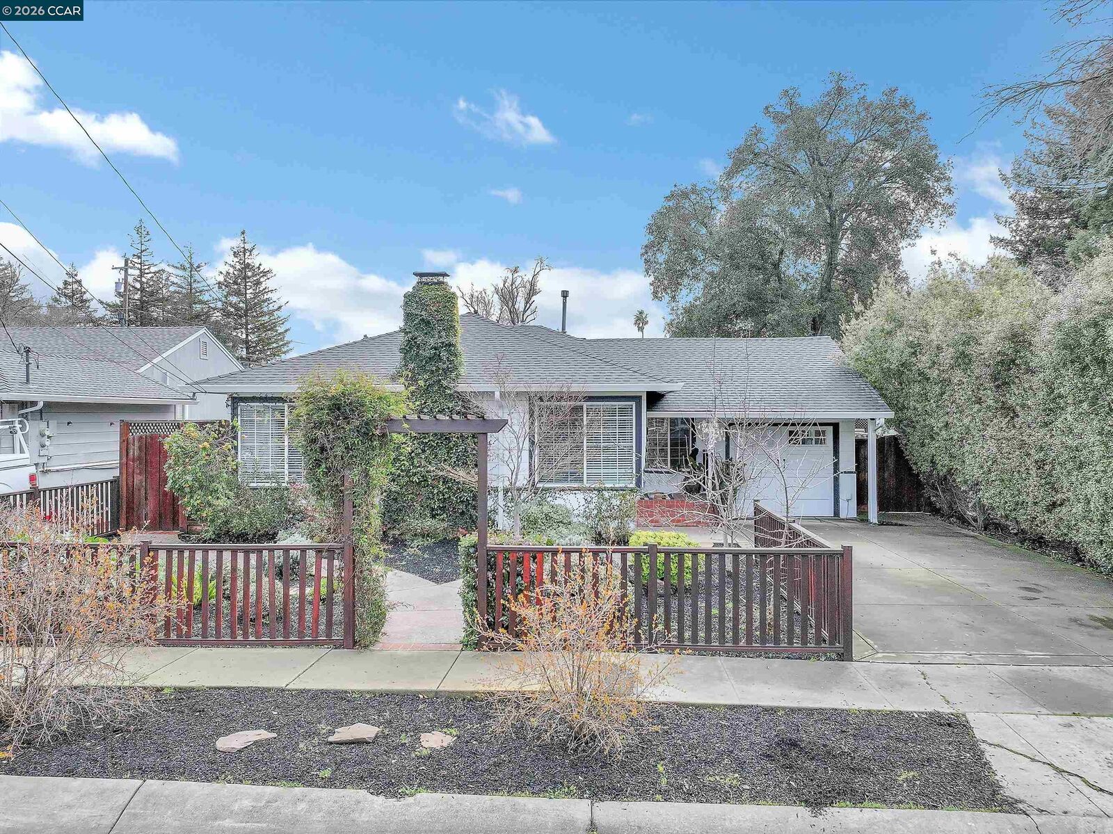 Property Photo: 3162 Salvio St CA 94519