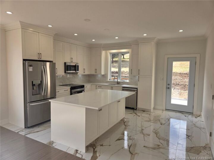 Photo de la propriété:  16 Mayflower Street  NB E3C 1L5 