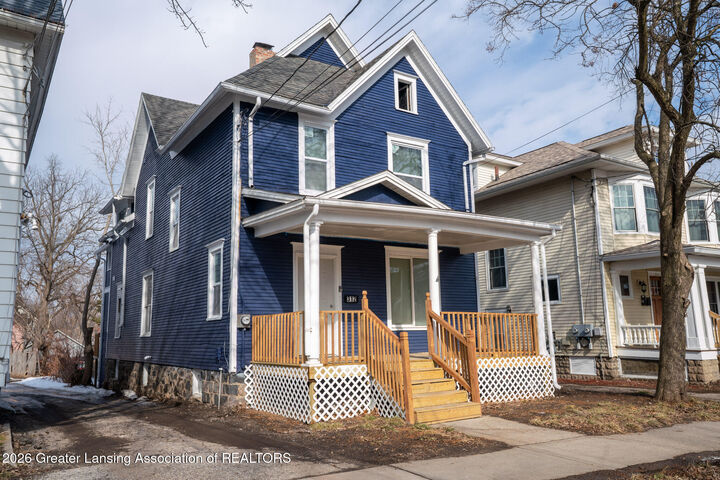 Property Photo:  312 W Saginaw Street  MI 48933 