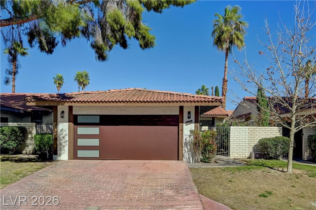 Property Photo:  3420 Calle De Corrida  NV 89102 