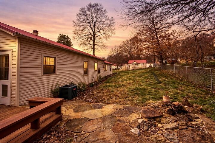 Property Photo:  128 Cherry Road  KY 40403 