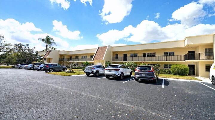 Property Photo: 7880 Palm Aire Lane 203 FL 34243