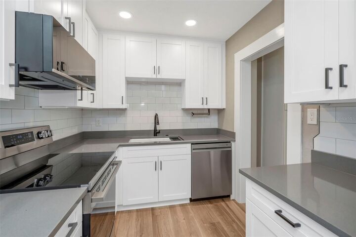 Property Photo: 6700 33rd Avenue N FL 33710