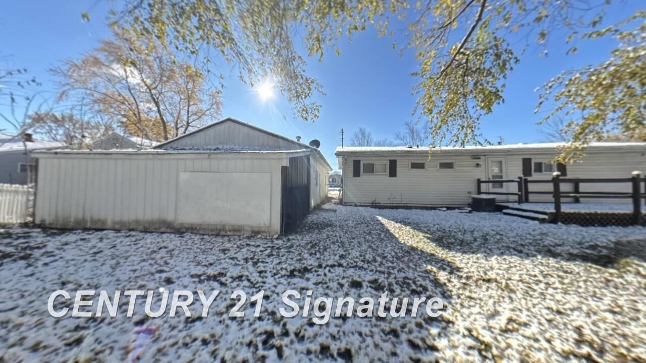 Property Photo:  530 Jefferson Street  MI 48626 