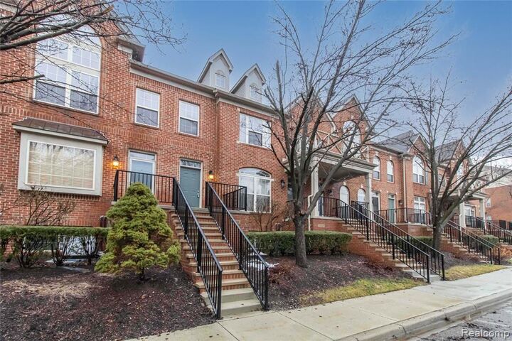 Property Photo: 39465 Springwater Drive MI 48168 3962