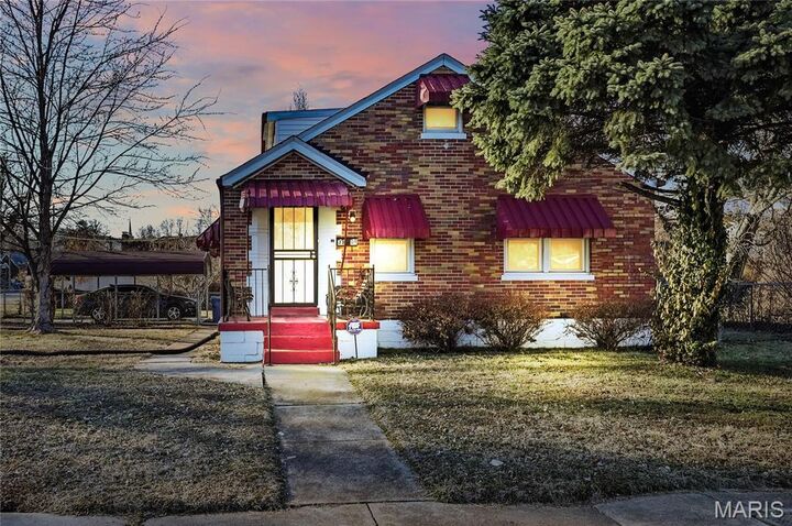 Property Photo:  3801 Avondale Avenue  MO 63121 