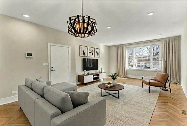 Property Photo: 4846 S Saint Lawrence Avenue 102 IL 60615