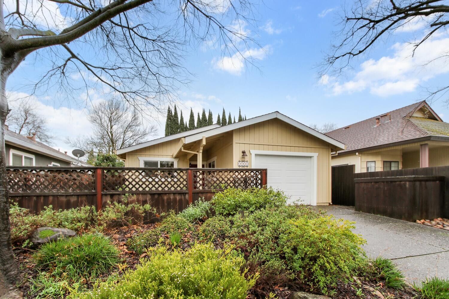 Property Photo:  2144 Calaveras Avenue  CA 95616 