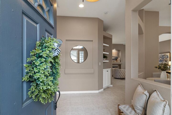 Property Photo:  5242 Wyndham Oak Lane  CA 95608 