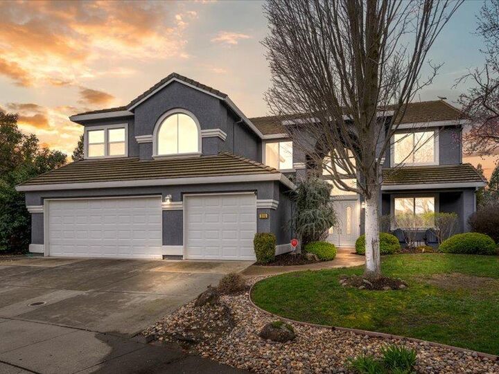 Property Photo: 316 Sandstone Court CA 95747