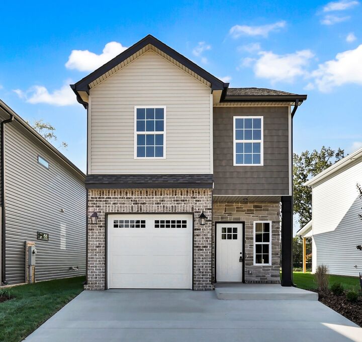 Property Photo:  548 Charleston Cove Way  TN 37043 