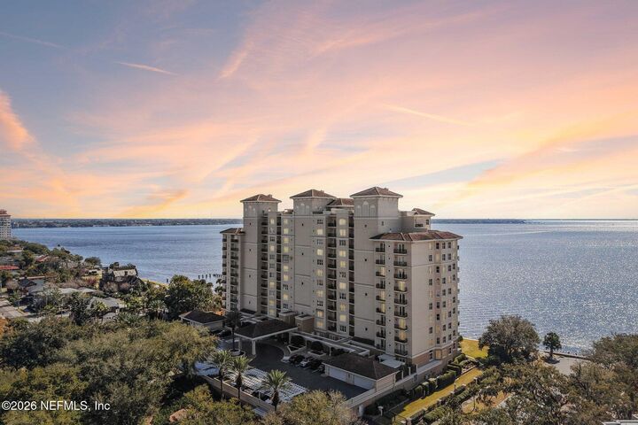 Property Photo: 2358 Riverside Avenue 405 FL 32204