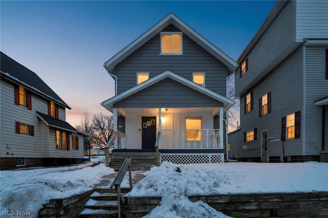 Property Photo:  1084 Shannon Avenue  OH 44203 