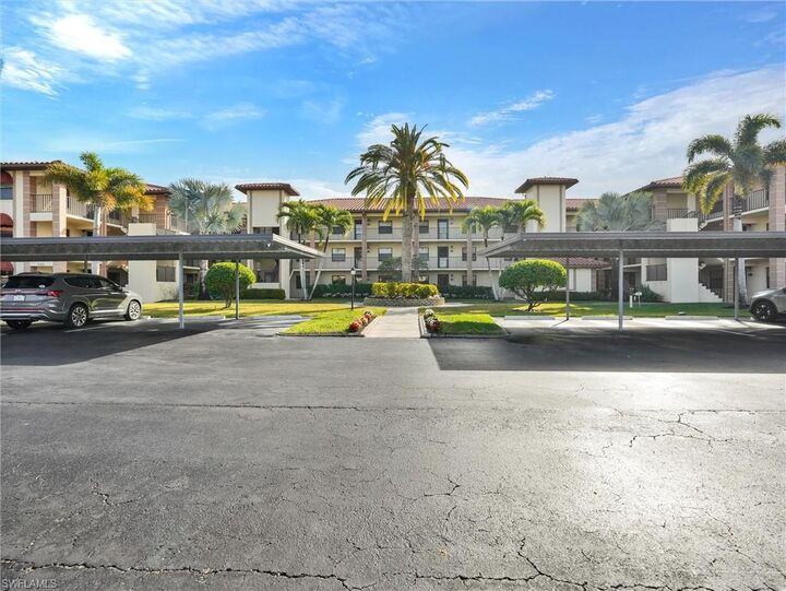 Property Photo:  7340 Province Way 3208  FL 34104 