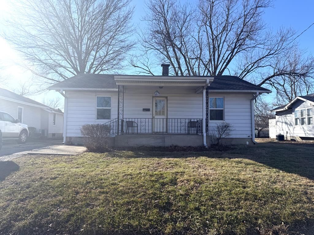 Property Photo:  1418 Polk Street  MO 64601 