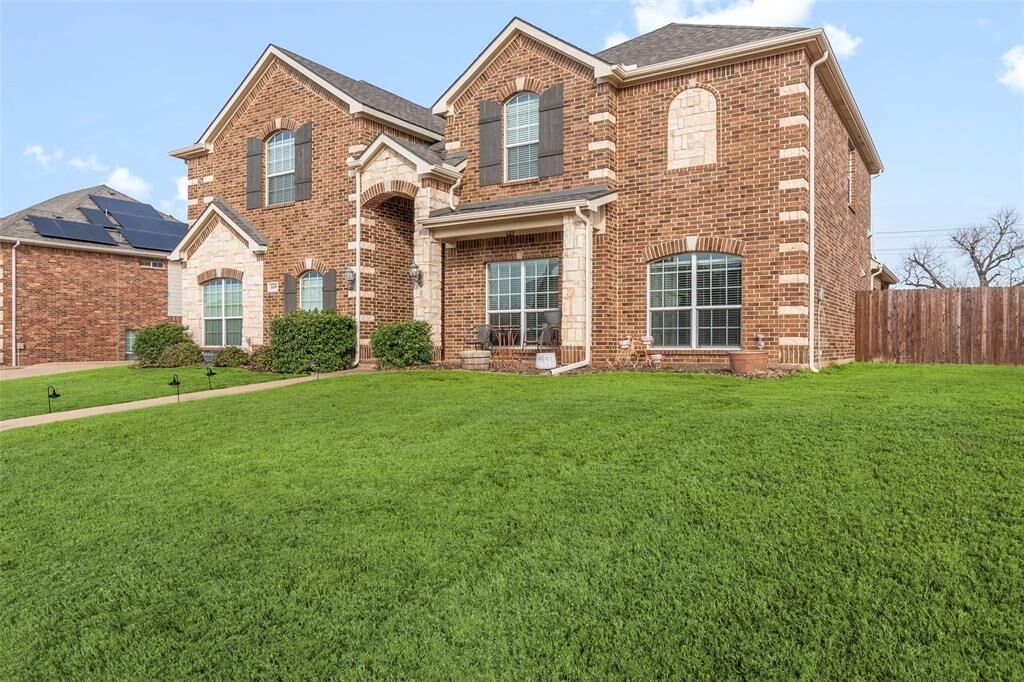 Property Photo:  609 Sunrise Drive  TX 76060 