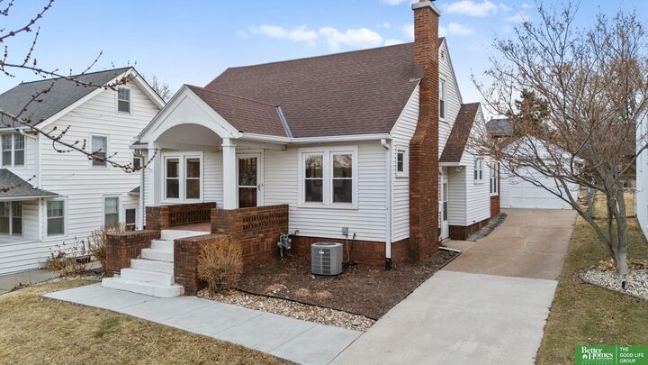 Property Photo:  4421 Poppleton Avenue  NE 68105 