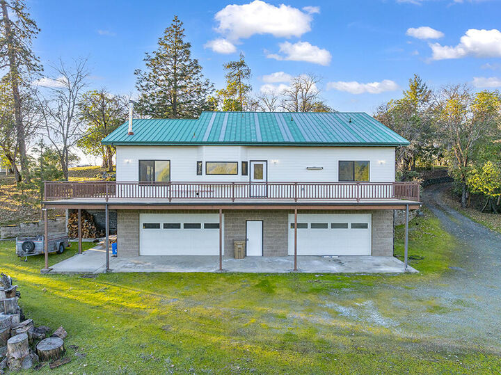 Property Photo:  111 Lance Drive  OR 97526 