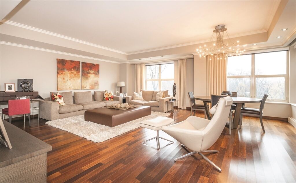 Property Photo:  300 Boylston 5O5  MA 02116 