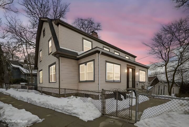 Property Photo:  27 South Crescent Circuit  MA 02135 