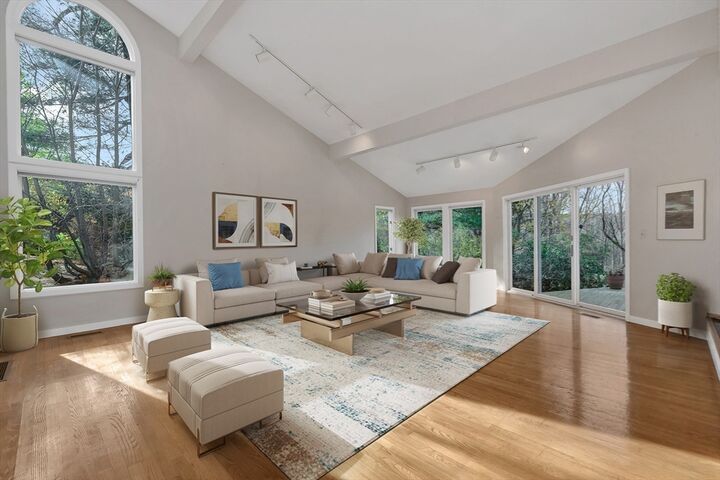 Property Photo:  7 Field Rd  MA 02421 