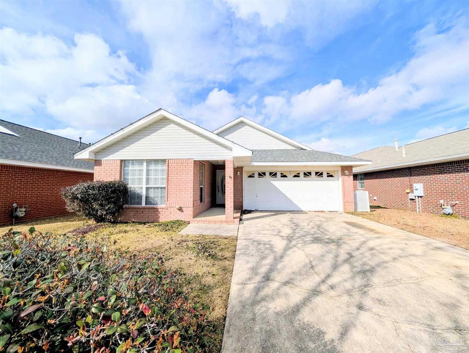 Property Photo:  28 Easton St  FL 32533 