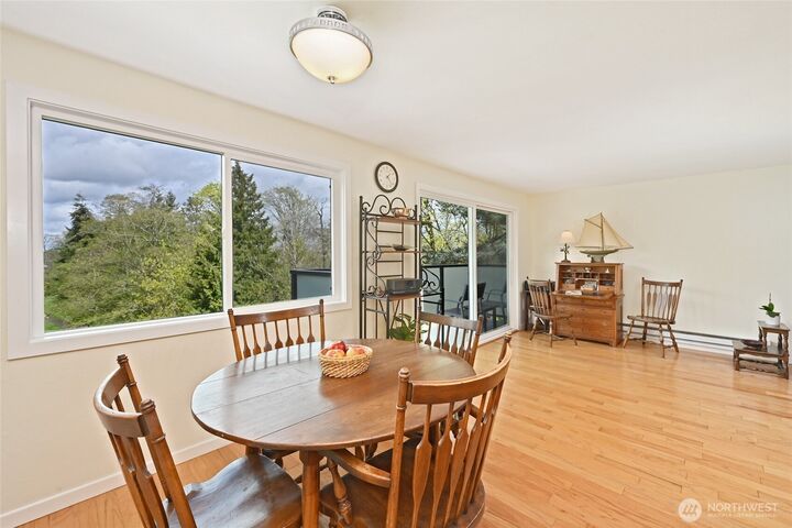 Property Photo:  3722  27th Place W 301  WA 98199 