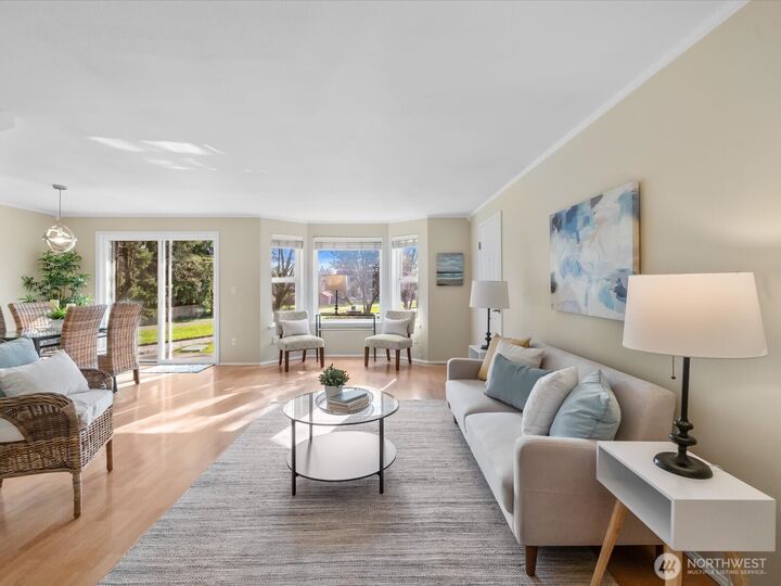 Property Photo:  301  9th Street 2  WA 98290 
