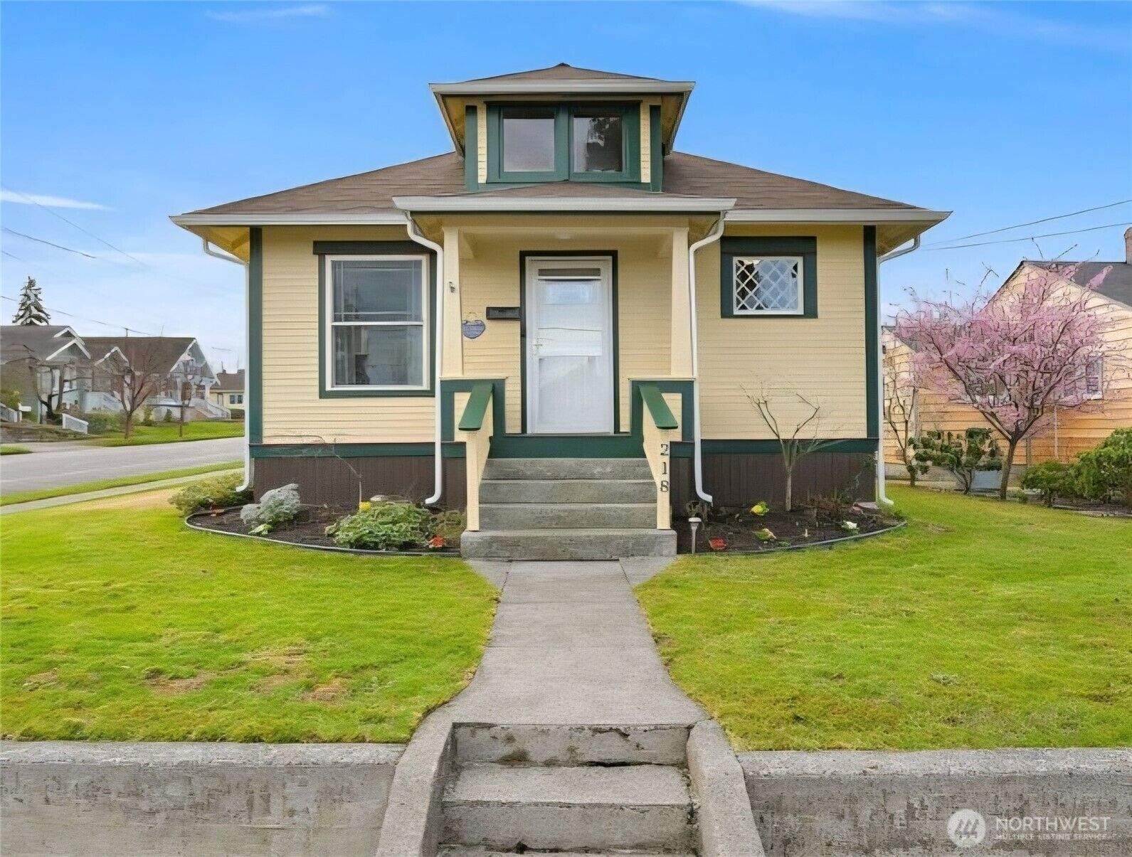 Property Photo: 218 Evergreen Street WA 98273