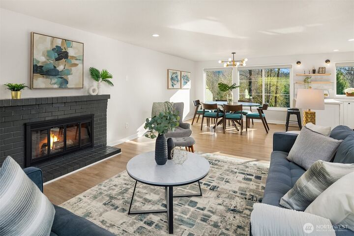 Property Photo: 13517 246th Avenue SE WA 98027