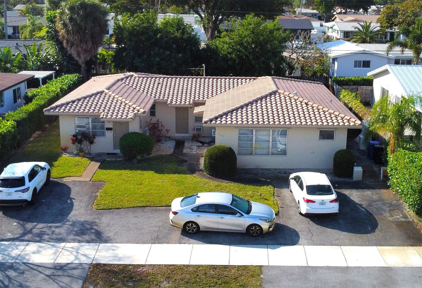Property Photo:  2120 NE 56th Street A  FL 33308 