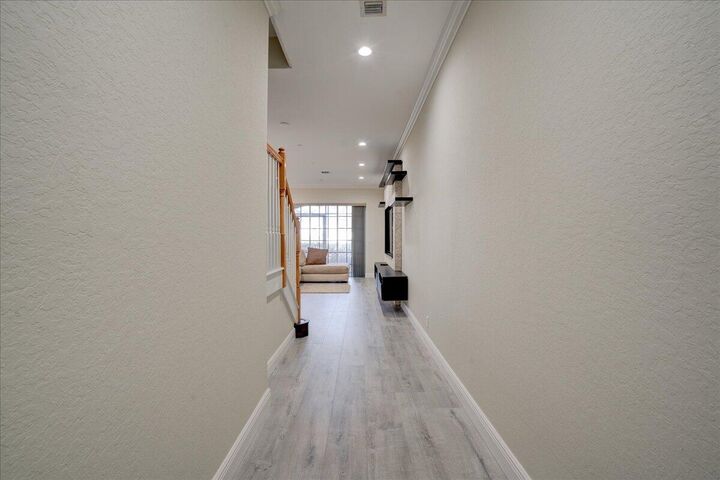 Property Photo: 13 Nottingham Place FL 33426