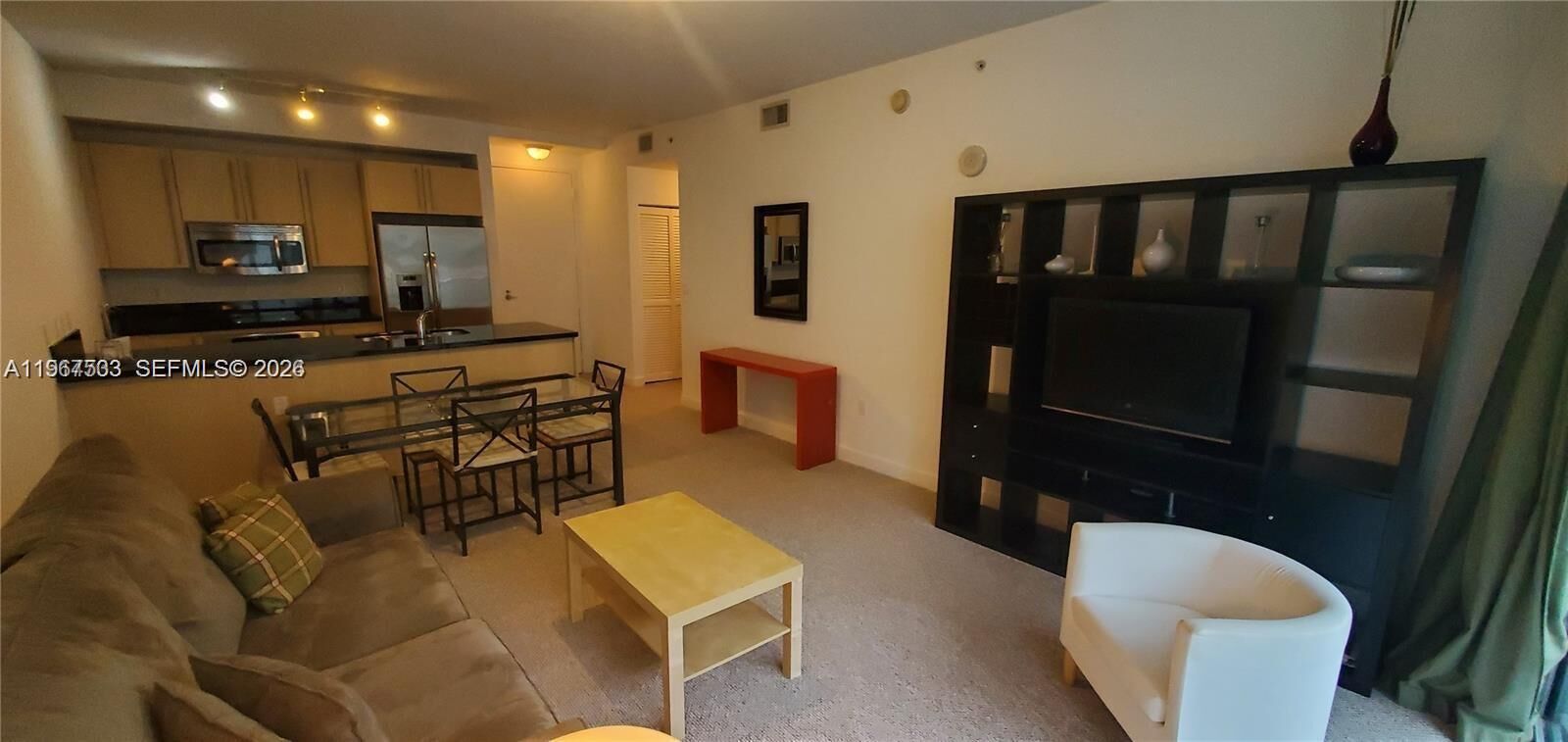 Property Photo:  1111 SW 1 Av 1221-N  FL 33130 