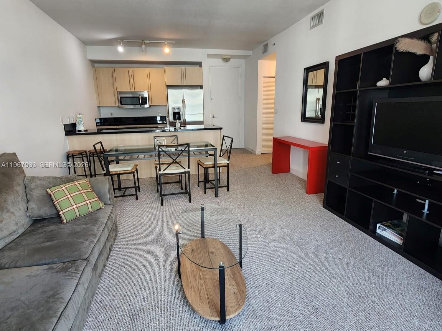 Property Photo:  1111 SW 1st Ave 1221-N  FL 33130 