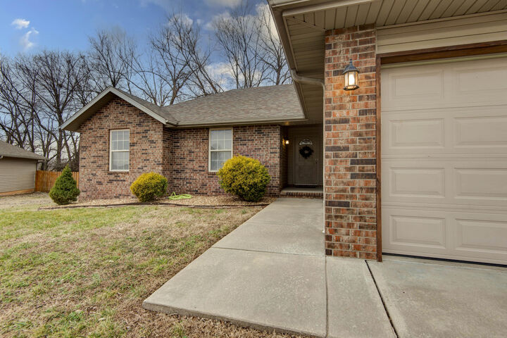 Property Photo:  5669 W Sunflower Drive  MO 65802 