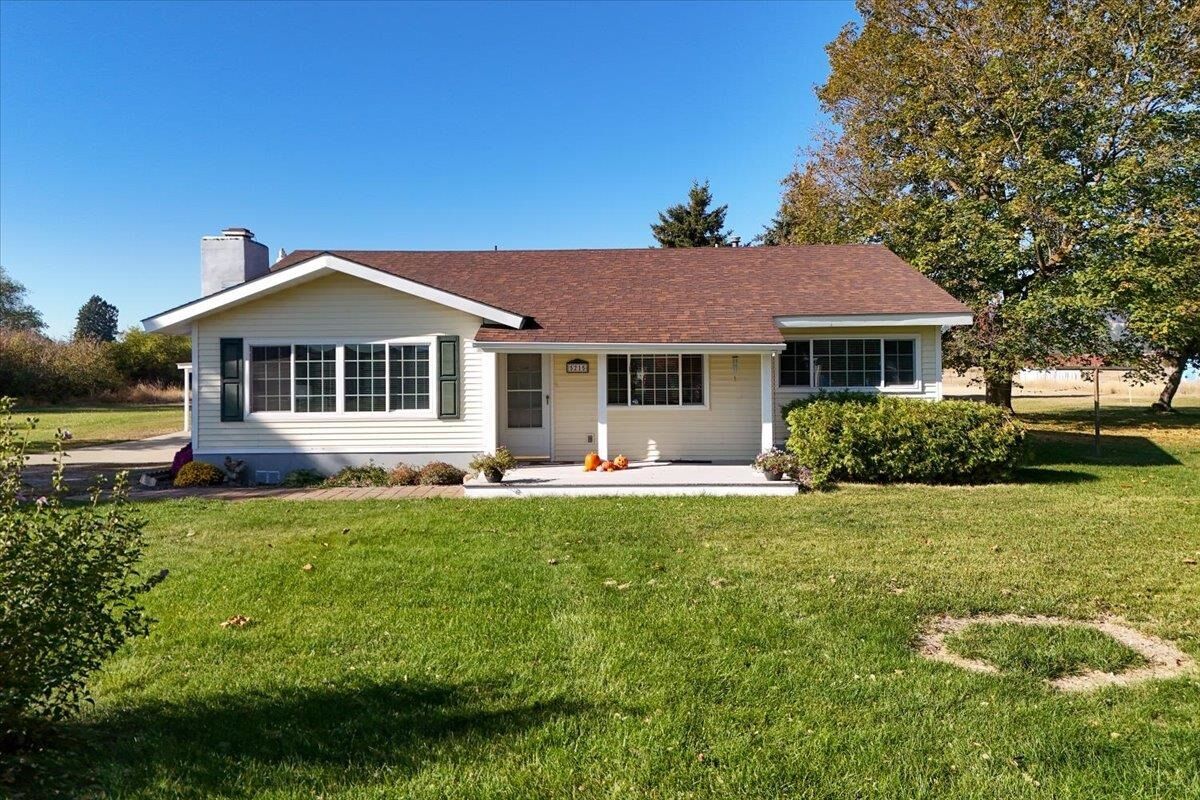 Property Photo:  5215 N Arden Rd  WA 99027 