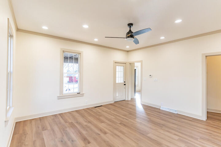 Property Photo:  1207 E Valley  Street  IA 51566 