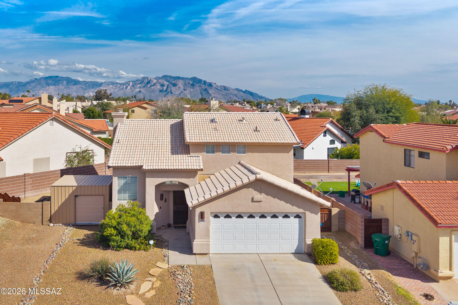 Property Photo:  9272 N Golden Finch Avenue  AZ 85742 