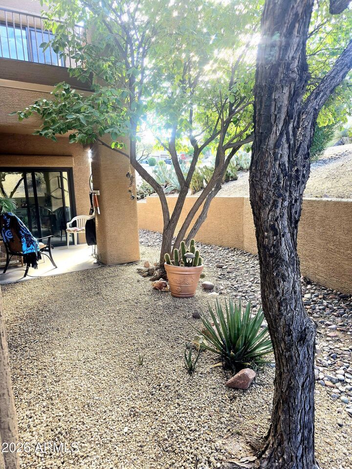 Property Photo:  13850 N Mirage Heights Court 101  AZ 85268 